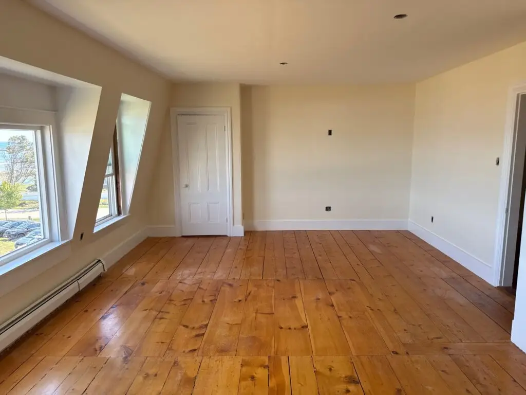 Interior Wall Painting and Repair in Hampton — Hampton Handyman